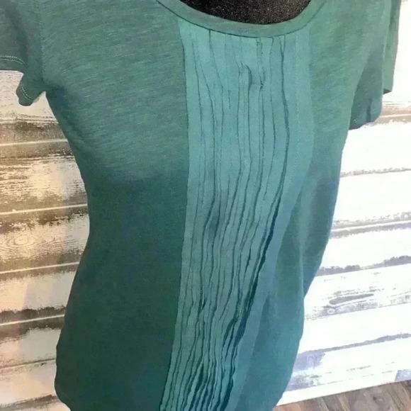 Ann Taylor Loft Green Blouse with ruffle detail down front size small - Picture 2 of 4